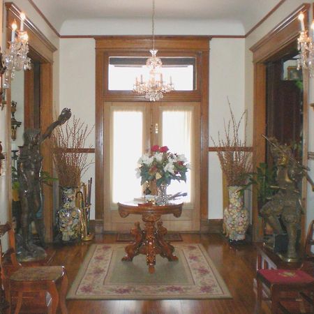 Beall Mansion An Elegant Bed & Breakfast Inn 앨톤 내부 사진