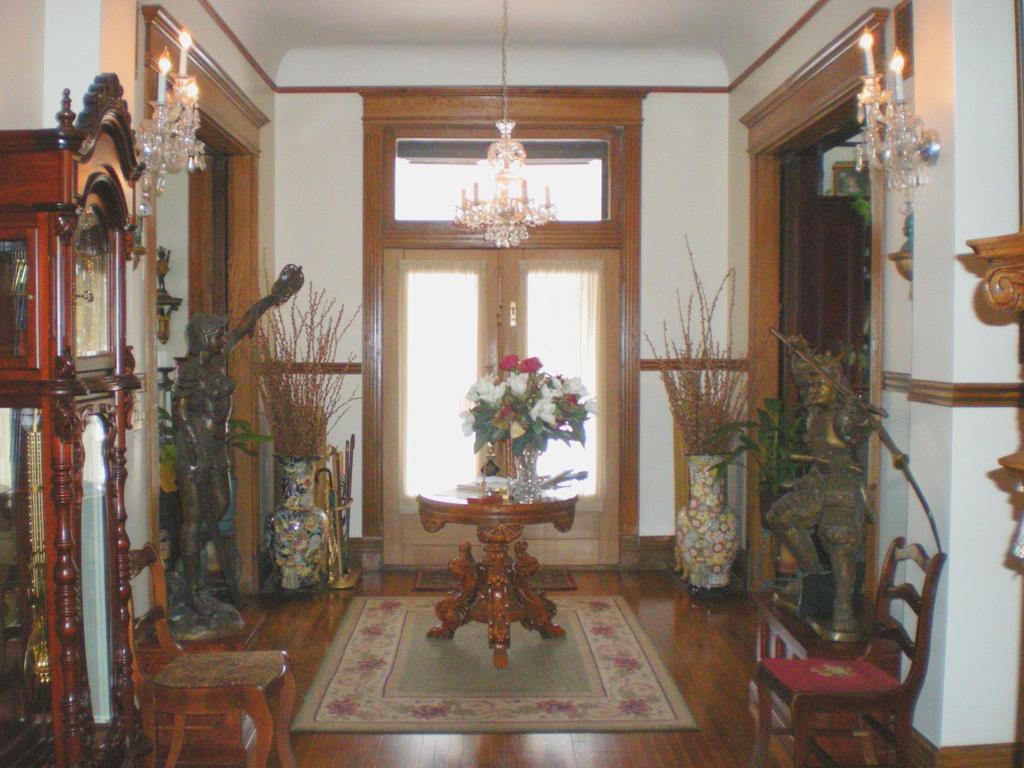 Beall Mansion An Elegant Bed & Breakfast Inn 앨톤 내부 사진