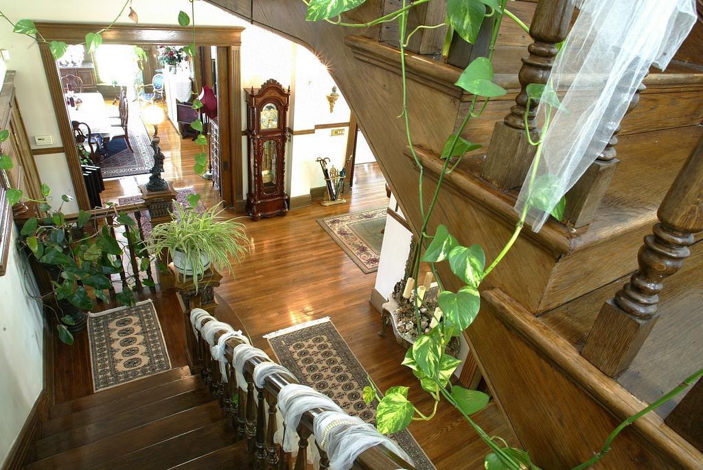 Beall Mansion An Elegant Bed & Breakfast Inn 앨톤 외부 사진