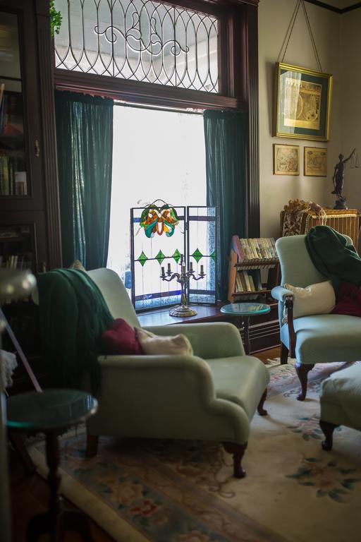 Beall Mansion An Elegant Bed & Breakfast Inn 앨톤 외부 사진