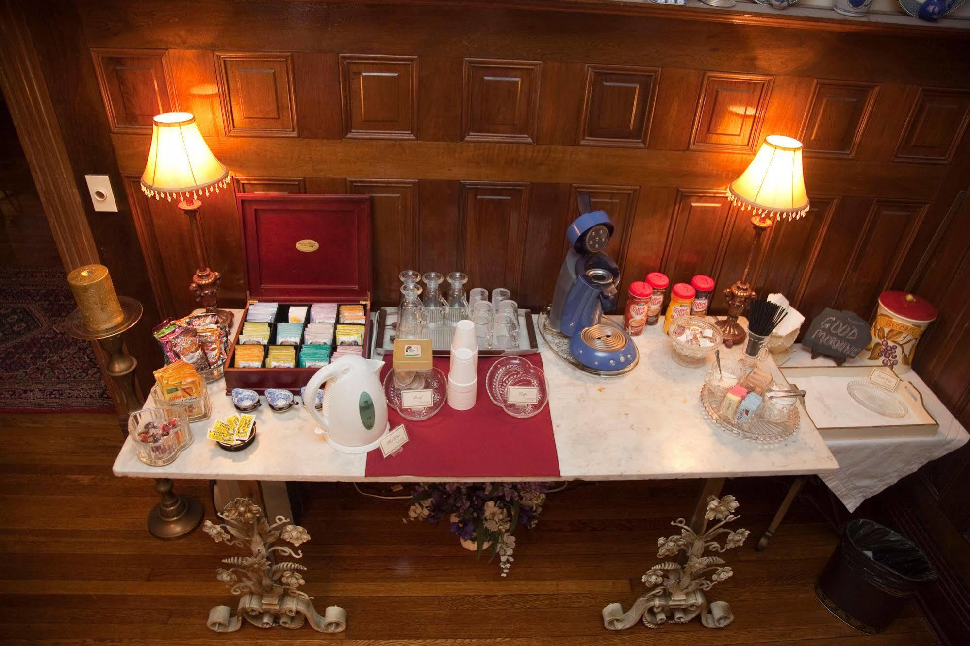 Beall Mansion An Elegant Bed & Breakfast Inn 앨톤 외부 사진