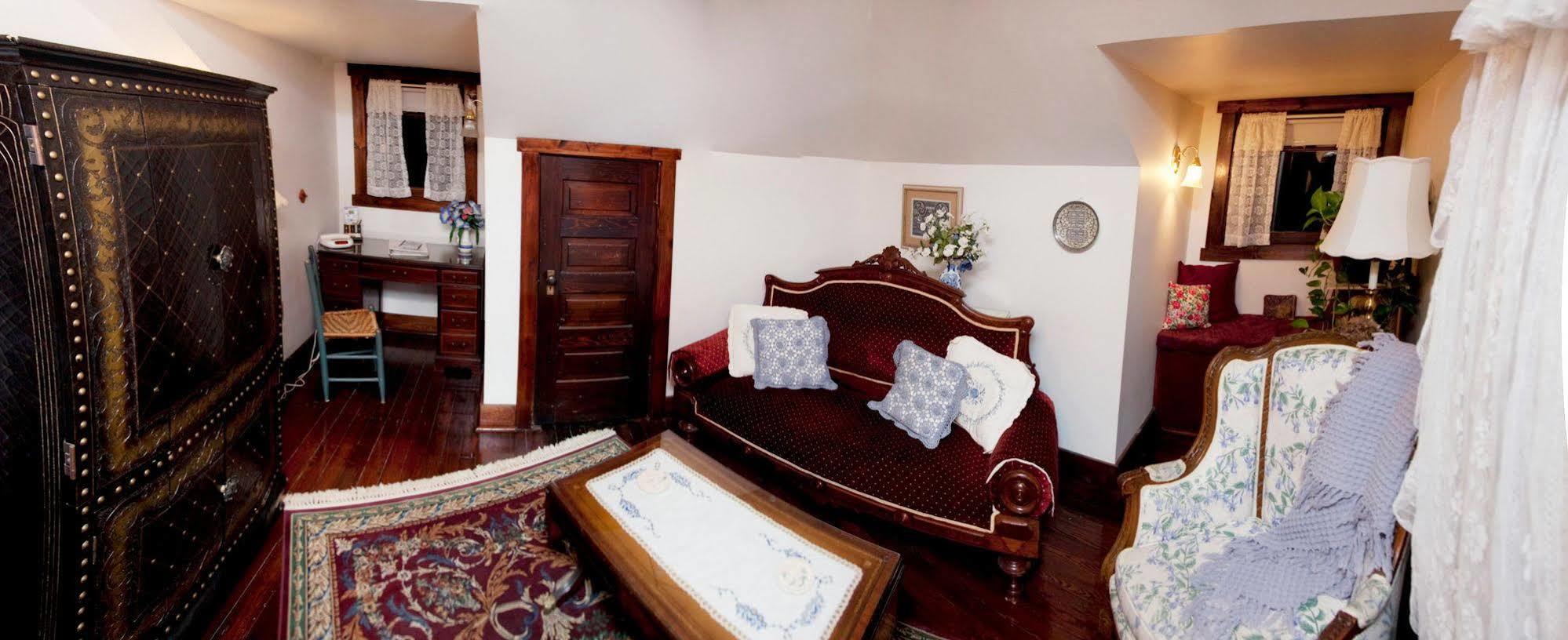 Beall Mansion An Elegant Bed & Breakfast Inn 앨톤 외부 사진